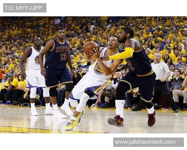 南京篮球队与重庆篮球队赛后技术分析与战术对比探讨